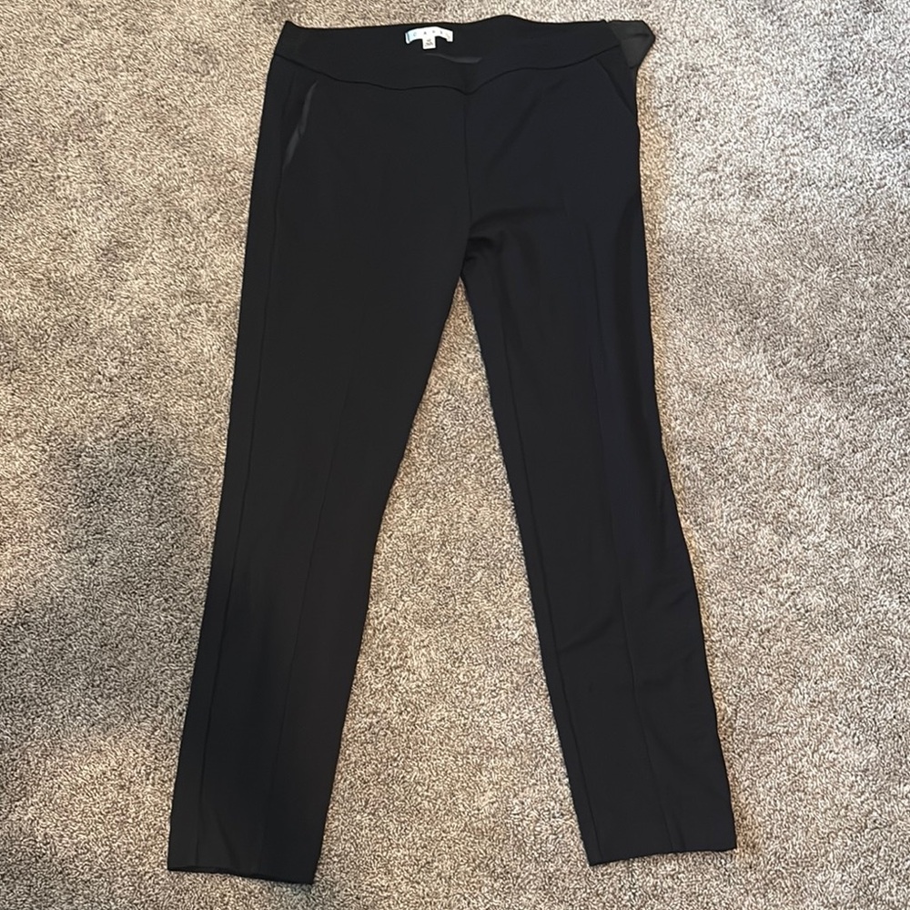 CAbi Classic Black Trousers with pockets and side zip